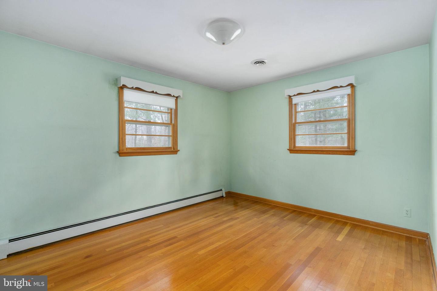 8710 THORNTON ROLLING RD, FREDERICKSBURG, Virginia 22408, 3 Bedrooms Bedrooms, 4 Rooms Rooms,1 BathroomBathrooms,Residential,For sale,8710 THORNTON ROLLING RD,VASP2039542 MLS # VASP2039542