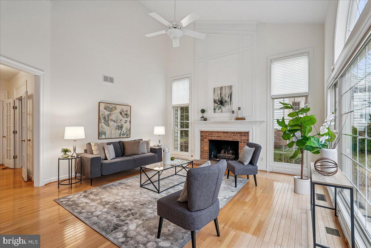 8411 BLACK STALLION PL, VIENNA, Virginia 22182, 4 Bedrooms Bedrooms, ,3 BathroomsBathrooms,Residential,For sale,8411 BLACK STALLION PL,VAFX2292694 MLS # VAFX2292694