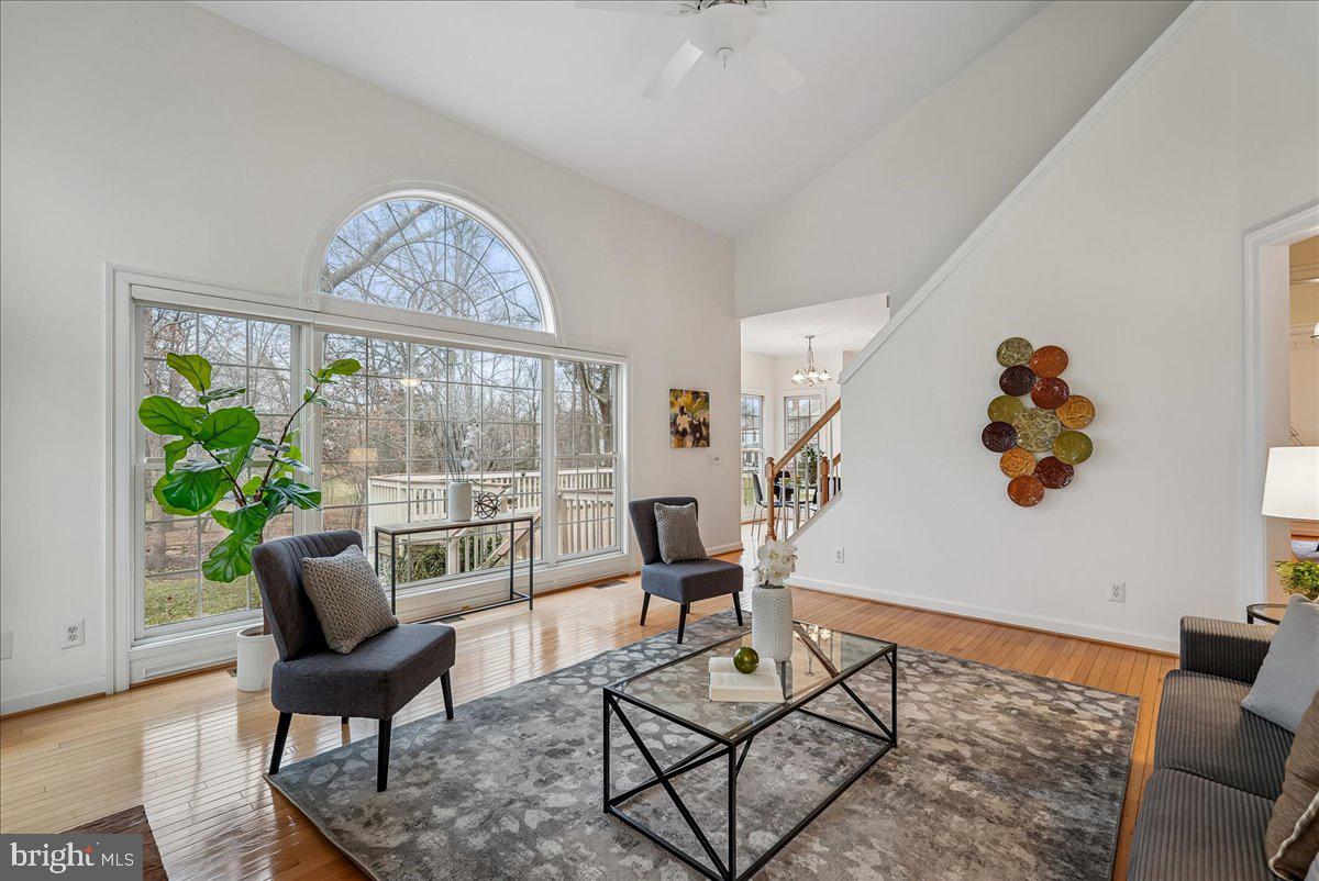 8411 BLACK STALLION PL, VIENNA, Virginia 22182, 4 Bedrooms Bedrooms, ,3 BathroomsBathrooms,Residential,For sale,8411 BLACK STALLION PL,VAFX2292694 MLS # VAFX2292694