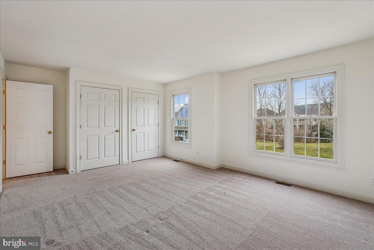 8411 BLACK STALLION PL, VIENNA, Virginia 22182, 4 Bedrooms Bedrooms, ,3 BathroomsBathrooms,Residential,For sale,8411 BLACK STALLION PL,VAFX2292694 MLS # VAFX2292694