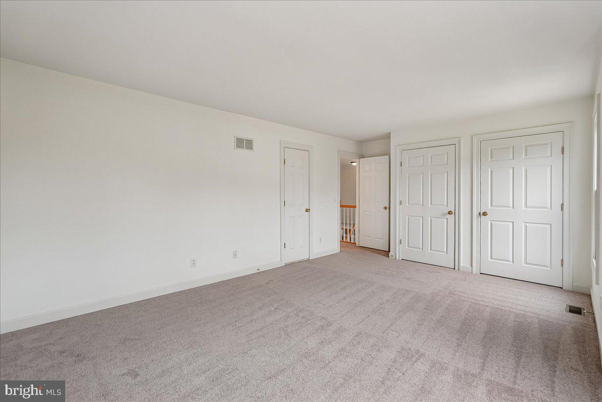 8411 BLACK STALLION PL, VIENNA, Virginia 22182, 4 Bedrooms Bedrooms, ,3 BathroomsBathrooms,Residential,For sale,8411 BLACK STALLION PL,VAFX2292694 MLS # VAFX2292694