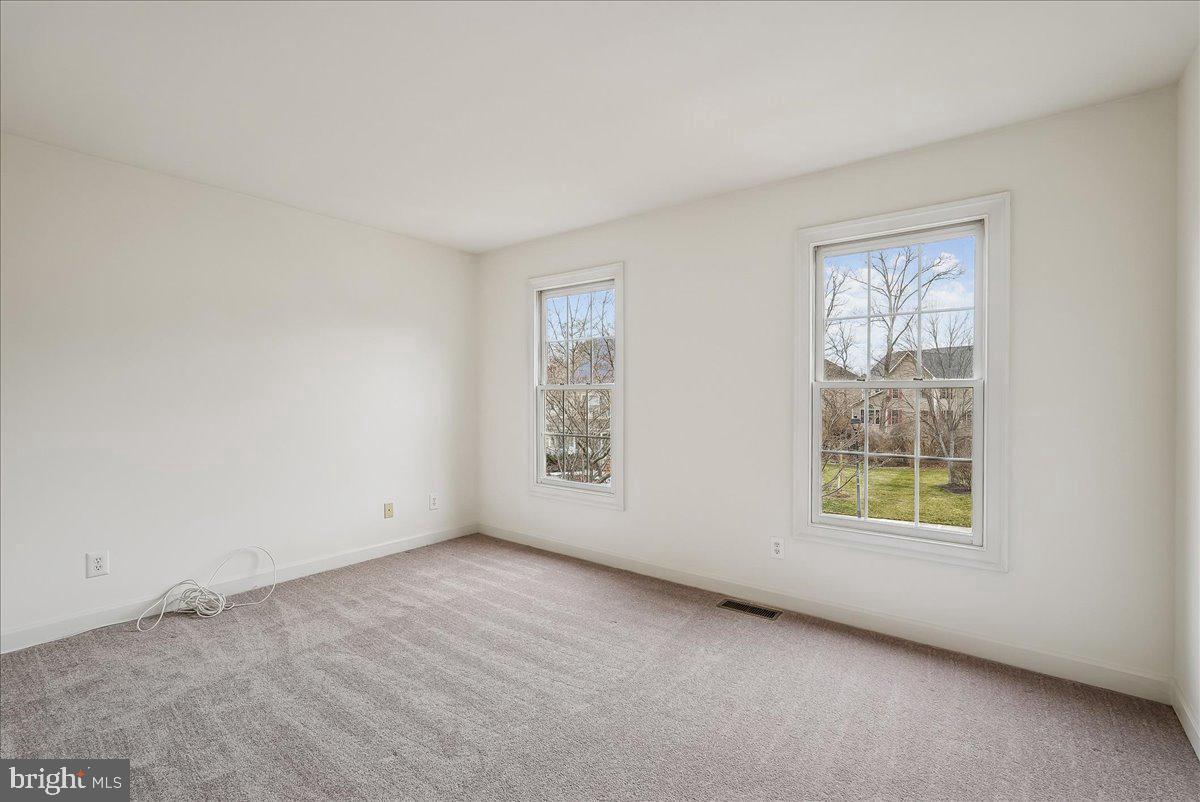 8411 BLACK STALLION PL, VIENNA, Virginia 22182, 4 Bedrooms Bedrooms, ,3 BathroomsBathrooms,Residential,For sale,8411 BLACK STALLION PL,VAFX2292694 MLS # VAFX2292694