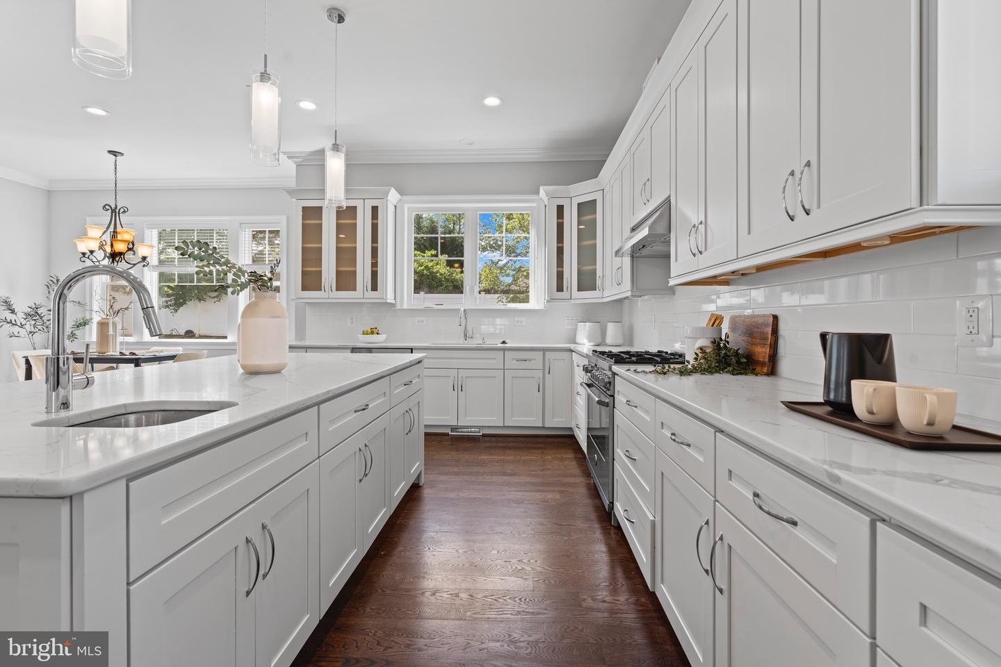 7606 LEONARD DR, FALLS CHURCH, Virginia 22043, 5 Bedrooms Bedrooms, ,5 BathroomsBathrooms,Residential,For sale,7606 LEONARD DR,VAFX2292700 MLS # VAFX2292700