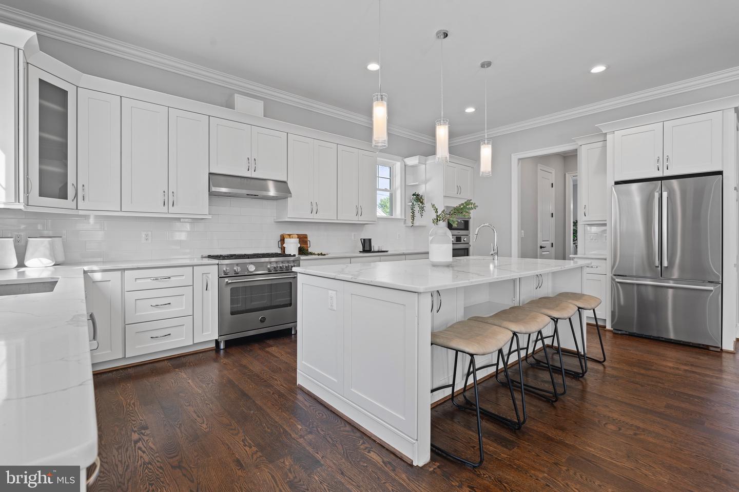 7606 LEONARD DR, FALLS CHURCH, Virginia 22043, 5 Bedrooms Bedrooms, ,5 BathroomsBathrooms,Residential,For sale,7606 LEONARD DR,VAFX2292700 MLS # VAFX2292700