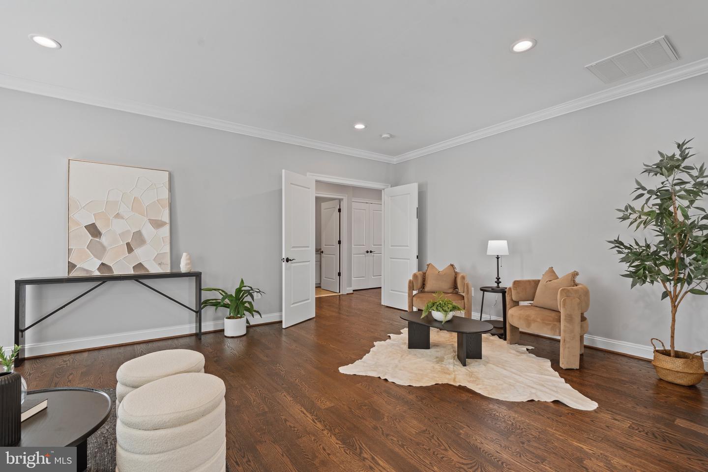 7606 LEONARD DR, FALLS CHURCH, Virginia 22043, 5 Bedrooms Bedrooms, ,5 BathroomsBathrooms,Residential,For sale,7606 LEONARD DR,VAFX2292700 MLS # VAFX2292700