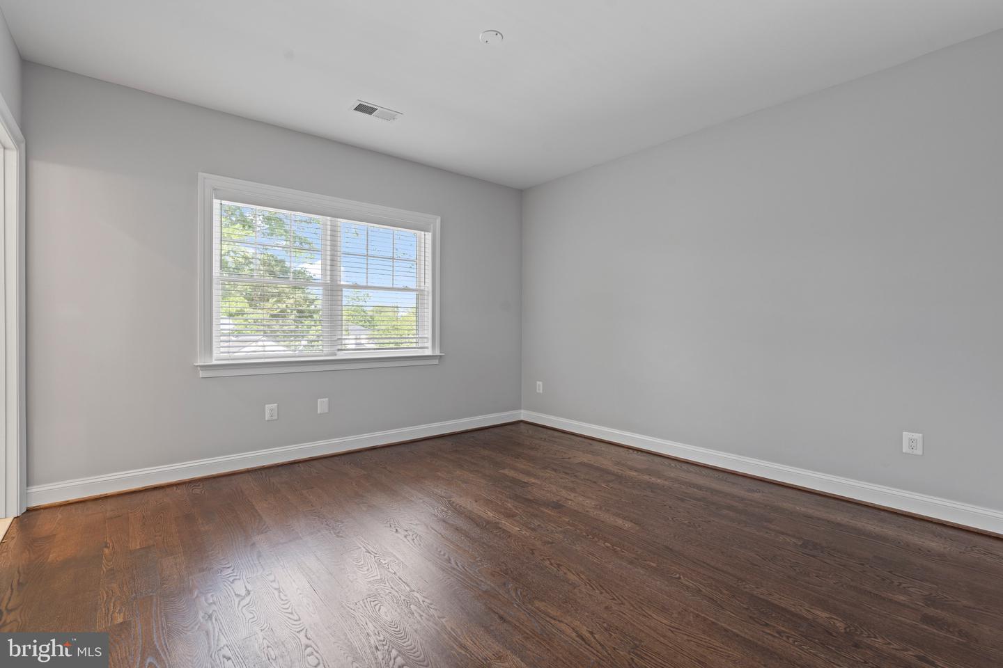 7606 LEONARD DR, FALLS CHURCH, Virginia 22043, 5 Bedrooms Bedrooms, ,5 BathroomsBathrooms,Residential,For sale,7606 LEONARD DR,VAFX2292700 MLS # VAFX2292700