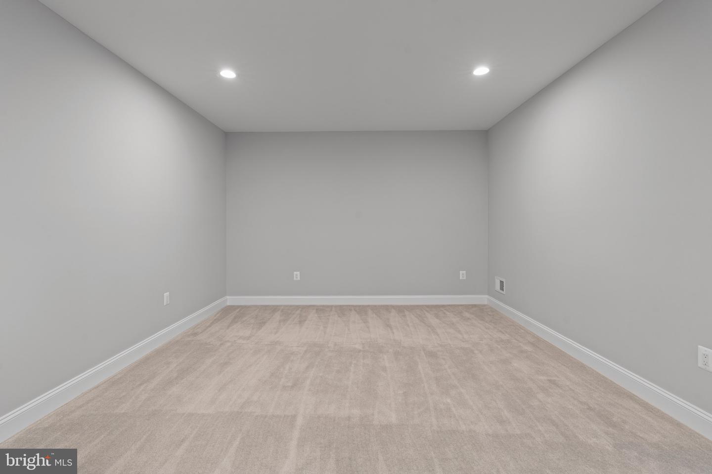 7606 LEONARD DR, FALLS CHURCH, Virginia 22043, 5 Bedrooms Bedrooms, ,5 BathroomsBathrooms,Residential,For sale,7606 LEONARD DR,VAFX2292700 MLS # VAFX2292700