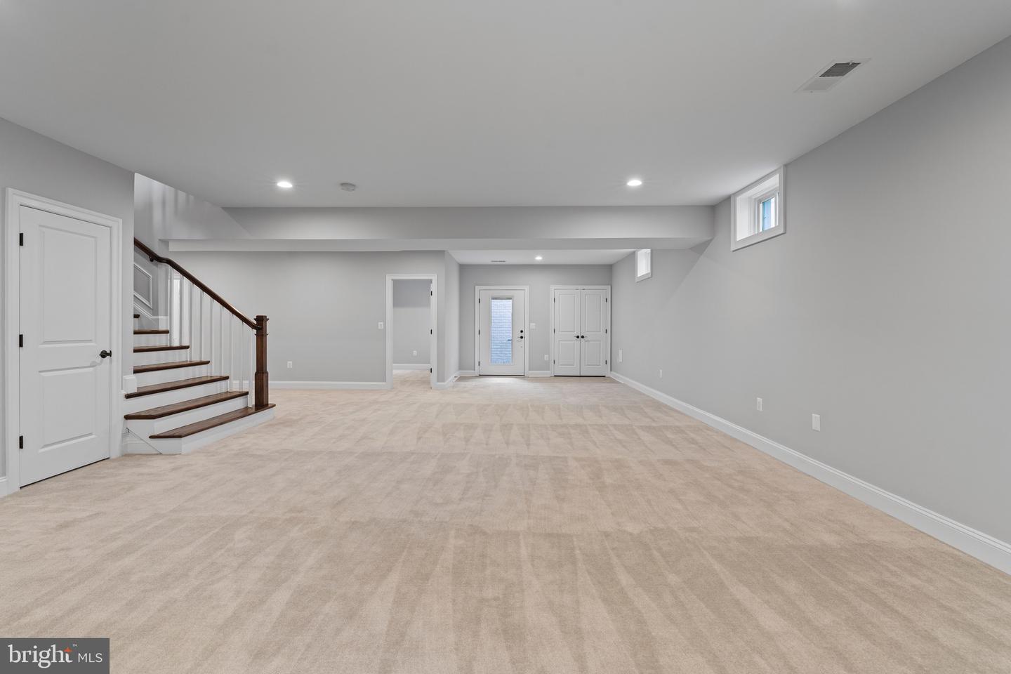 7606 LEONARD DR, FALLS CHURCH, Virginia 22043, 5 Bedrooms Bedrooms, ,5 BathroomsBathrooms,Residential,For sale,7606 LEONARD DR,VAFX2292700 MLS # VAFX2292700