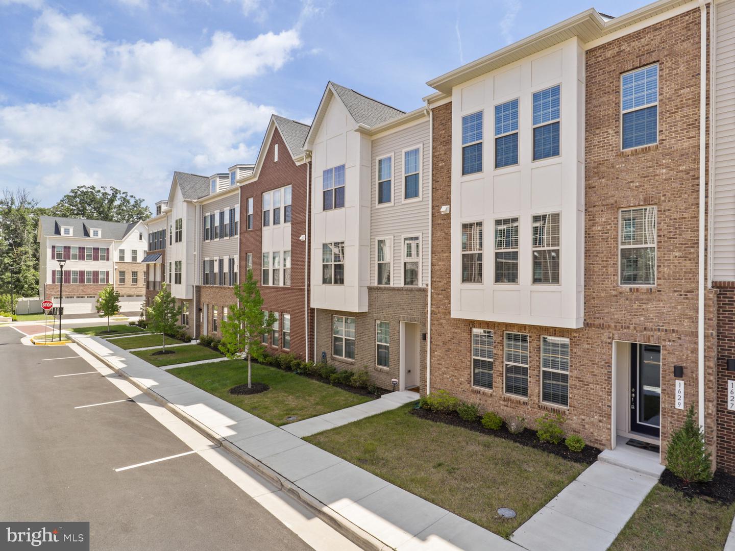 1629 FIELD SPARROW TER NE, LEESBURG, Virginia 20176, 4 Bedrooms Bedrooms, ,2 BathroomsBathrooms,Residential,For sale,1629 FIELD SPARROW TER NE,VALO2116712 MLS # VALO2116712 1629 FIELD SPARROW TER NE, LEESBURG, Virginia 20176, 4 Bedrooms Bedrooms, ,2 BathroomsBathrooms,Residential,For sale,1629 FIELD SPARROW TER NE,VALO2116712 MLS # VALO2116712