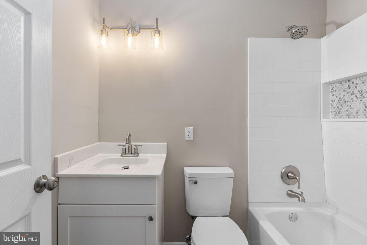 402 SULLIVAN DR, FREDERICKSBURG, Virginia 22405, 3 Bedrooms Bedrooms, 7 Rooms Rooms,2 BathroomsBathrooms,Residential,For sale,402 SULLIVAN DR,VAST2046460 MLS # VAST2046460