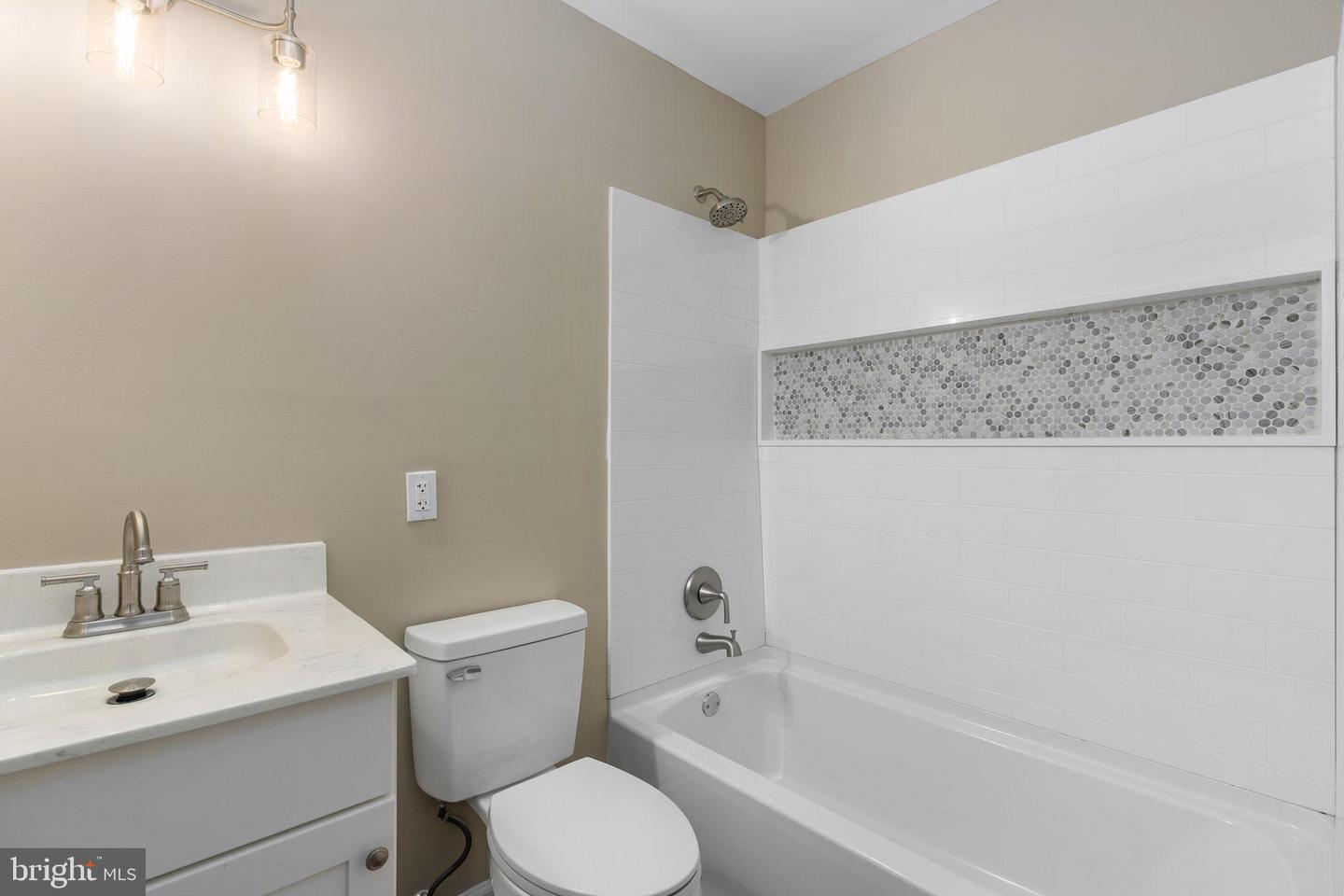 402 SULLIVAN DR, FREDERICKSBURG, Virginia 22405, 3 Bedrooms Bedrooms, 7 Rooms Rooms,2 BathroomsBathrooms,Residential,For sale,402 SULLIVAN DR,VAST2046460 MLS # VAST2046460