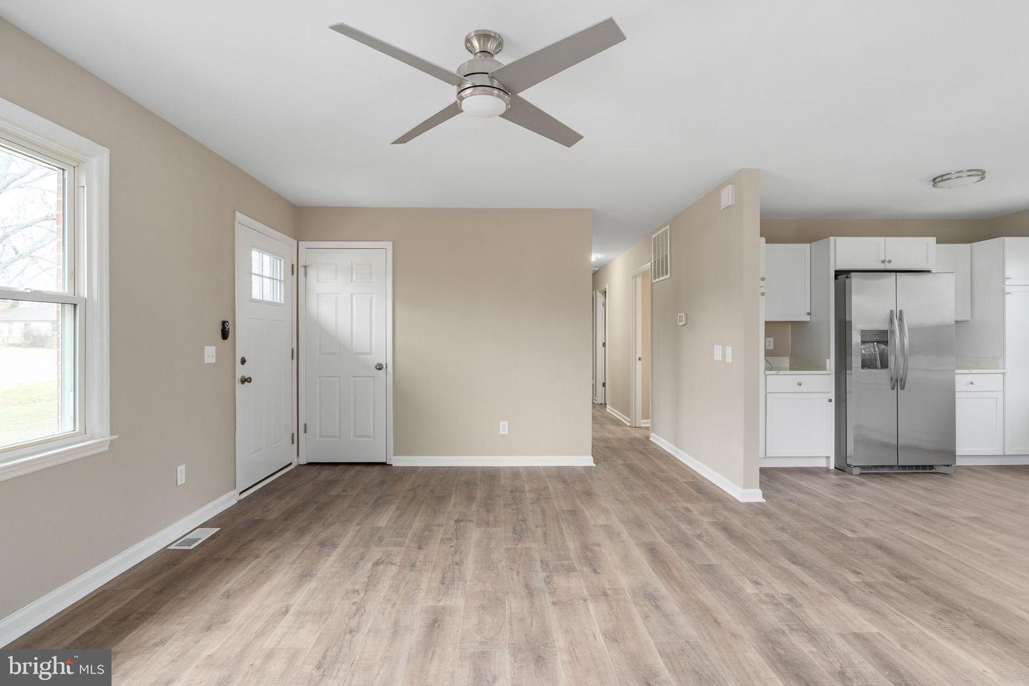 402 SULLIVAN DR, FREDERICKSBURG, Virginia 22405, 3 Bedrooms Bedrooms, 7 Rooms Rooms,2 BathroomsBathrooms,Residential,For sale,402 SULLIVAN DR,VAST2046460 MLS # VAST2046460