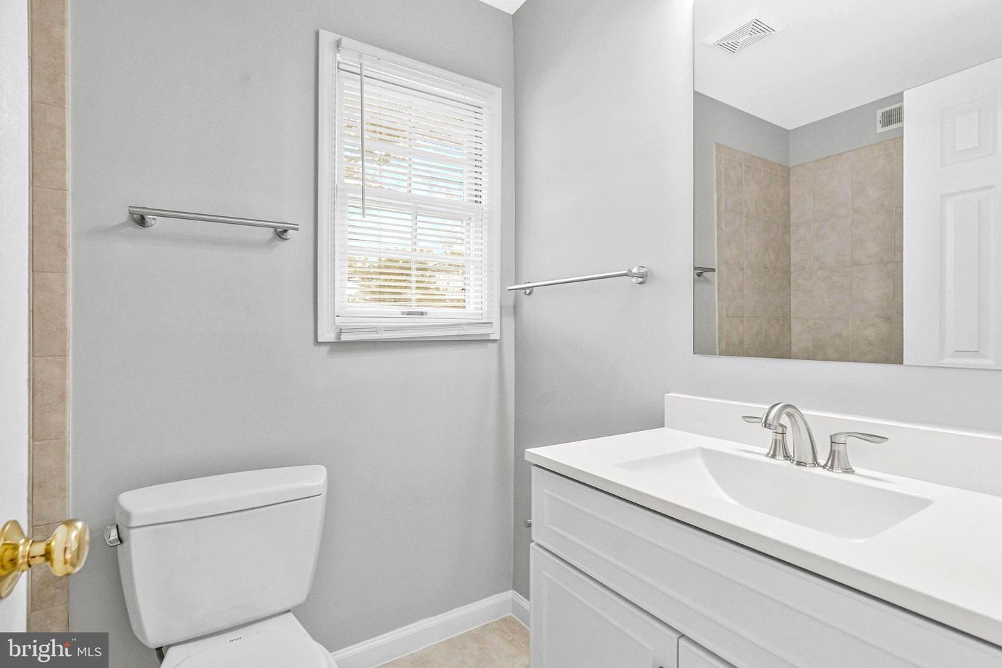 119 WESTWICK CT #6, STERLING, Virginia 20165, 2 Bedrooms Bedrooms, ,2 BathroomsBathrooms,Residential,For sale,119 WESTWICK CT #6,VALO2116770 MLS # VALO2116770