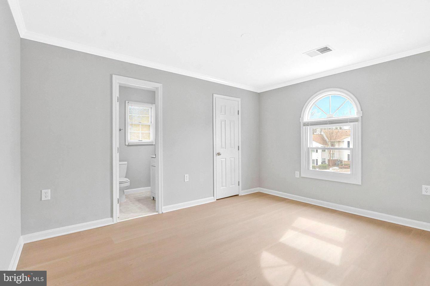 119 WESTWICK CT #6, STERLING, Virginia 20165, 2 Bedrooms Bedrooms, ,2 BathroomsBathrooms,Residential,For sale,119 WESTWICK CT #6,VALO2116770 MLS # VALO2116770