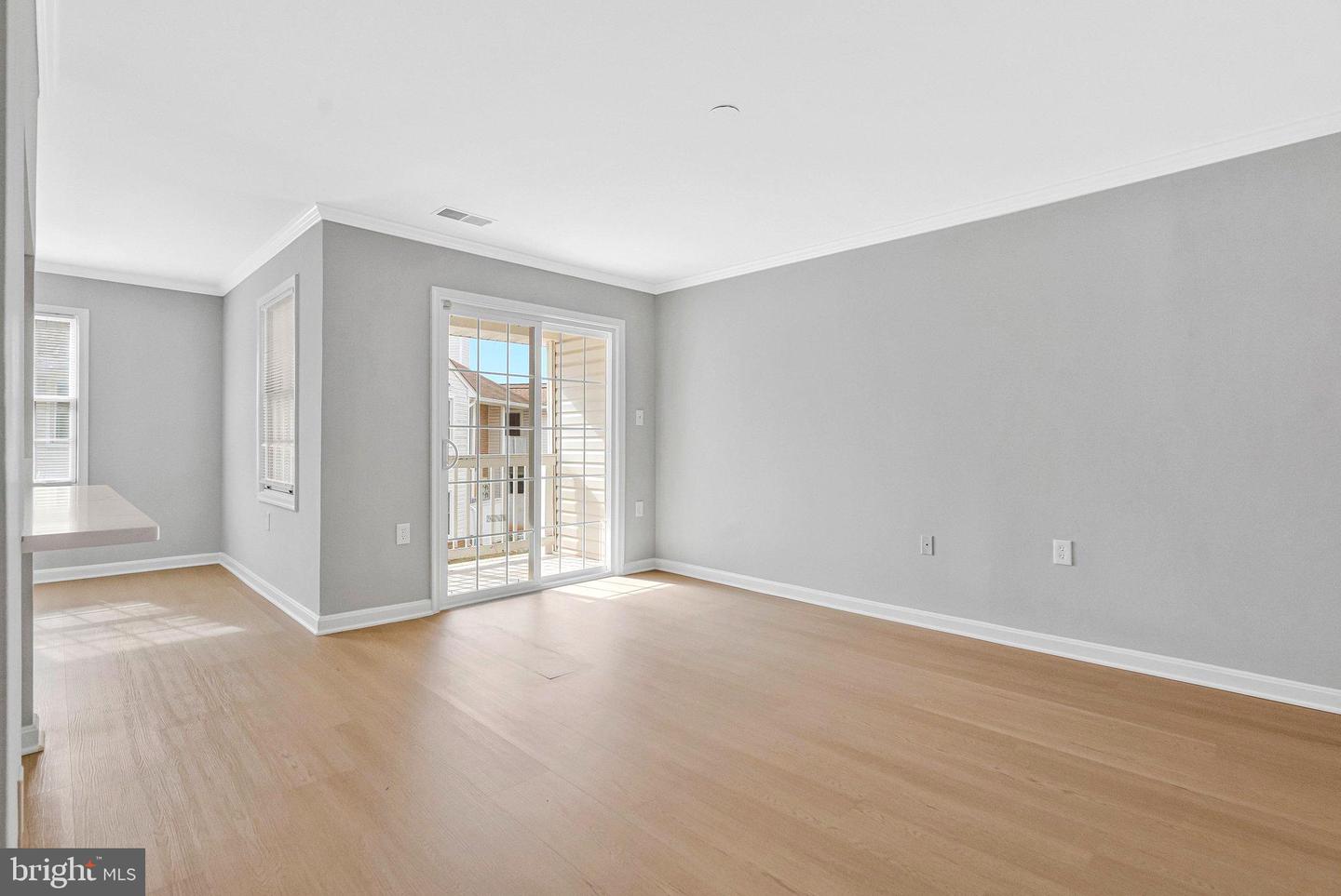 119 WESTWICK CT #6, STERLING, Virginia 20165, 2 Bedrooms Bedrooms, ,2 BathroomsBathrooms,Residential,For sale,119 WESTWICK CT #6,VALO2116770 MLS # VALO2116770