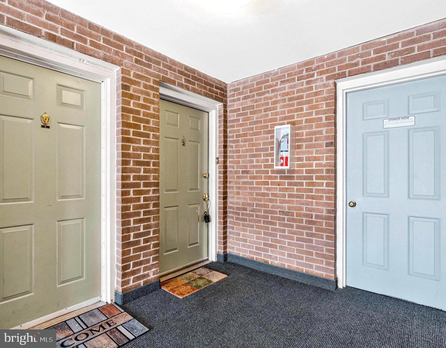 119 WESTWICK CT #6, STERLING, Virginia 20165, 2 Bedrooms Bedrooms, ,2 BathroomsBathrooms,Residential,For sale,119 WESTWICK CT #6,VALO2116770 MLS # VALO2116770