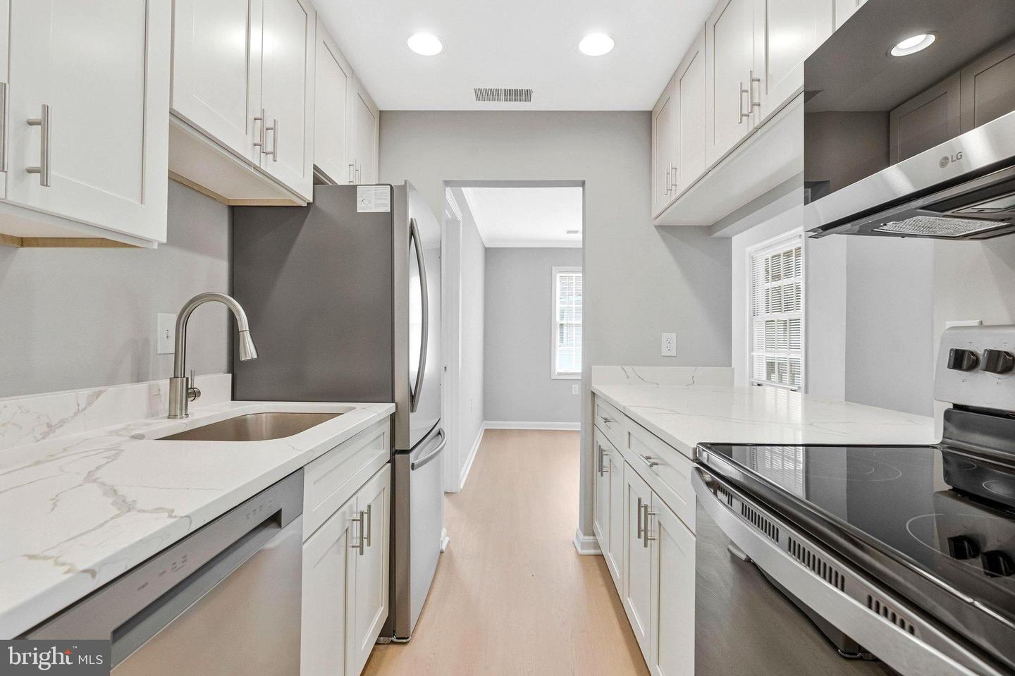 119 WESTWICK CT #6, STERLING, Virginia 20165, 2 Bedrooms Bedrooms, ,2 BathroomsBathrooms,Residential,For sale,119 WESTWICK CT #6,VALO2116770 MLS # VALO2116770