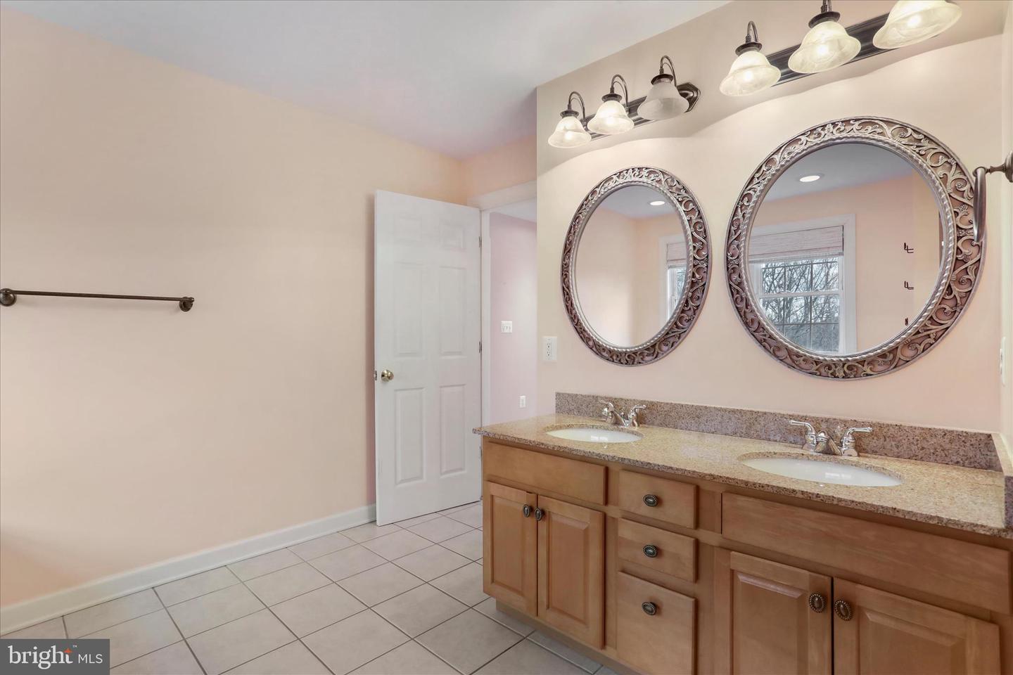 109 FALABELLA DR, STEPHENS CITY, Virginia 22655, 4 Bedrooms Bedrooms, 13 Rooms Rooms,2 BathroomsBathrooms,Residential,For sale,109 FALABELLA DR,VAFV2039788 MLS # VAFV2039788