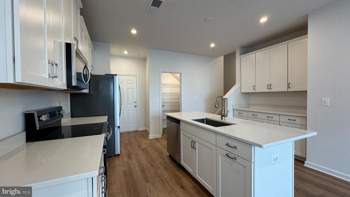 2617 RIVER BIRCH ROAD, HERNDON, Virginia 20171, 2 Bedrooms Bedrooms, ,2 BathroomsBathrooms,Residential,For sale,2617 RIVER BIRCH ROAD,VAFX2292878 MLS # VAFX2292878 2617 RIVER BIRCH ROAD, HERNDON, Virginia 20171, 2 Bedrooms Bedrooms, ,2 BathroomsBathrooms,Residential,For sale,2617 RIVER BIRCH ROAD,VAFX2292878 MLS # VAFX2292878