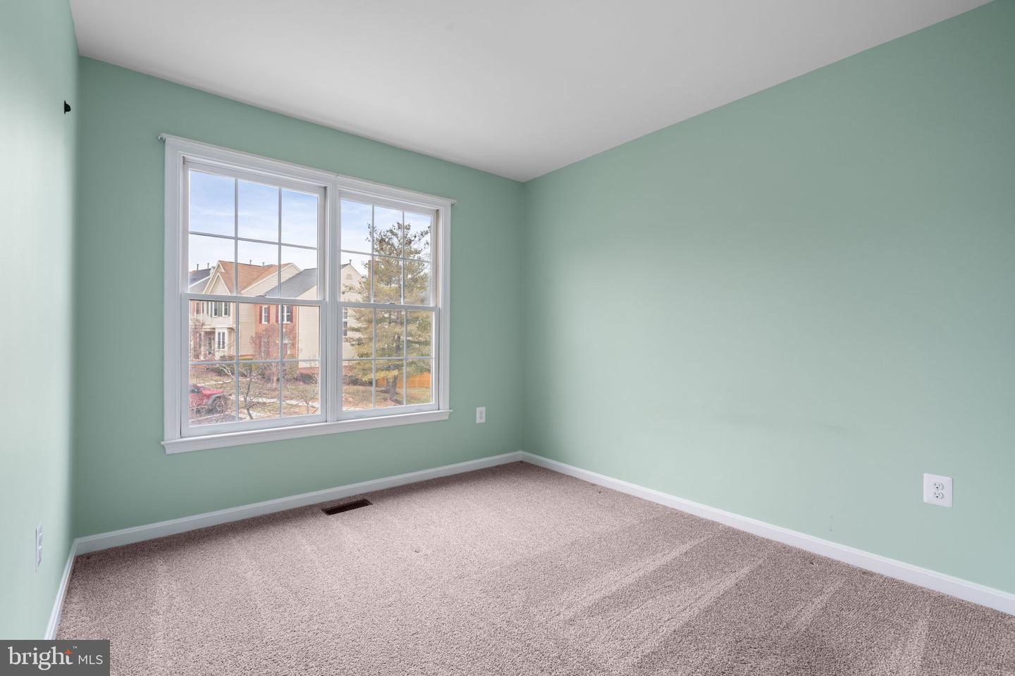 12495 MANCHESTER WAY, WOODBRIDGE, Virginia 22192, 3 Bedrooms Bedrooms, ,3 BathroomsBathrooms,Residential,For sale,12495 MANCHESTER WAY,VAPW2113312 MLS # VAPW2113312