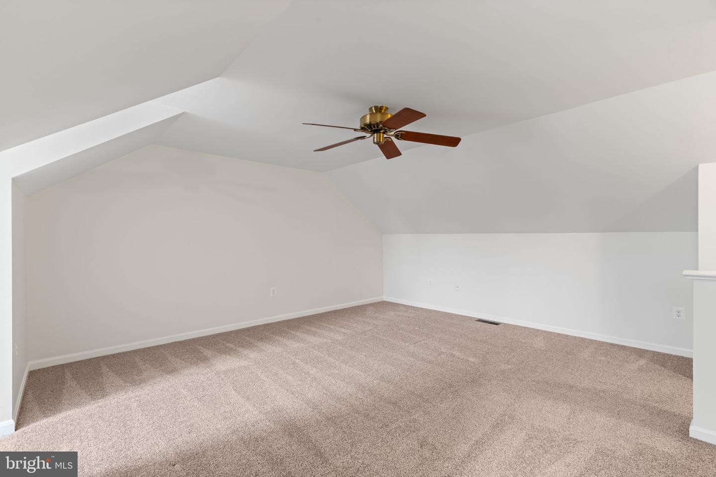 12495 MANCHESTER WAY, WOODBRIDGE, Virginia 22192, 3 Bedrooms Bedrooms, ,3 BathroomsBathrooms,Residential,For sale,12495 MANCHESTER WAY,VAPW2113312 MLS # VAPW2113312