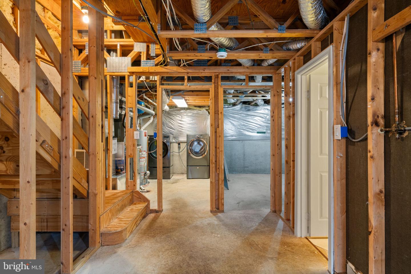 12495 MANCHESTER WAY, WOODBRIDGE, Virginia 22192, 3 Bedrooms Bedrooms, ,3 BathroomsBathrooms,Residential,For sale,12495 MANCHESTER WAY,VAPW2113312 MLS # VAPW2113312