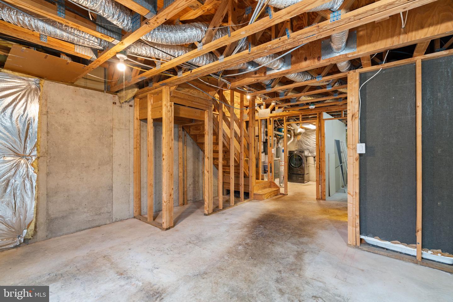 12495 MANCHESTER WAY, WOODBRIDGE, Virginia 22192, 3 Bedrooms Bedrooms, ,3 BathroomsBathrooms,Residential,For sale,12495 MANCHESTER WAY,VAPW2113312 MLS # VAPW2113312