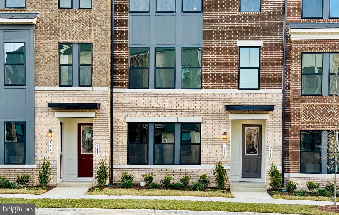 2613 RIVER BIRCH ROAD, HERNDON, Virginia 20171, 3 Bedrooms Bedrooms, ,2 BathroomsBathrooms,Residential,For sale,2613 RIVER BIRCH ROAD,VAFX2292882 MLS # VAFX2292882