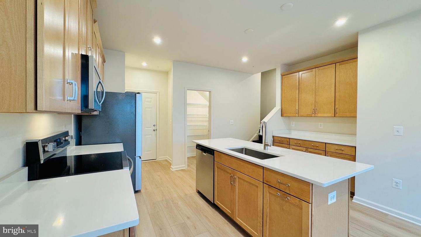 2613 RIVER BIRCH ROAD, HERNDON, Virginia 20171, 3 Bedrooms Bedrooms, ,2 BathroomsBathrooms,Residential,For sale,2613 RIVER BIRCH ROAD,VAFX2292882 MLS # VAFX2292882