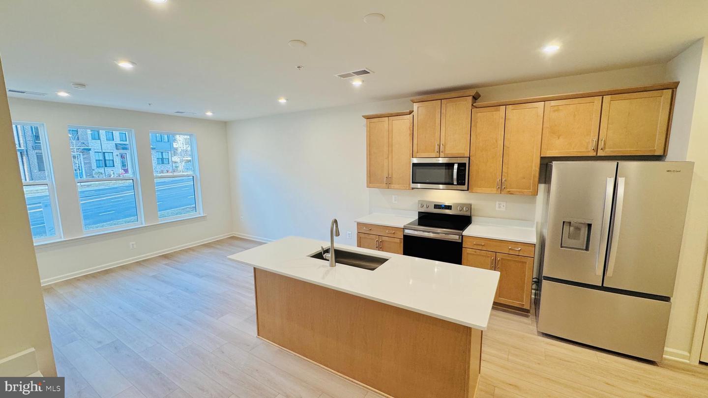 2613 RIVER BIRCH ROAD, HERNDON, Virginia 20171, 3 Bedrooms Bedrooms, ,2 BathroomsBathrooms,Residential,For sale,2613 RIVER BIRCH ROAD,VAFX2292882 MLS # VAFX2292882