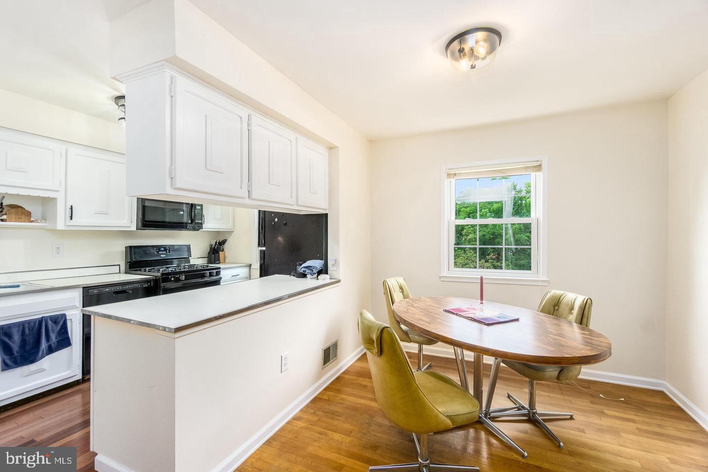 3429 BRADDOCK DR, WOODBRIDGE, Virginia 22193, 3 Bedrooms Bedrooms, ,2 BathroomsBathrooms,Residential,For sale,3429 BRADDOCK DR,VAPW2113322 MLS # VAPW2113322