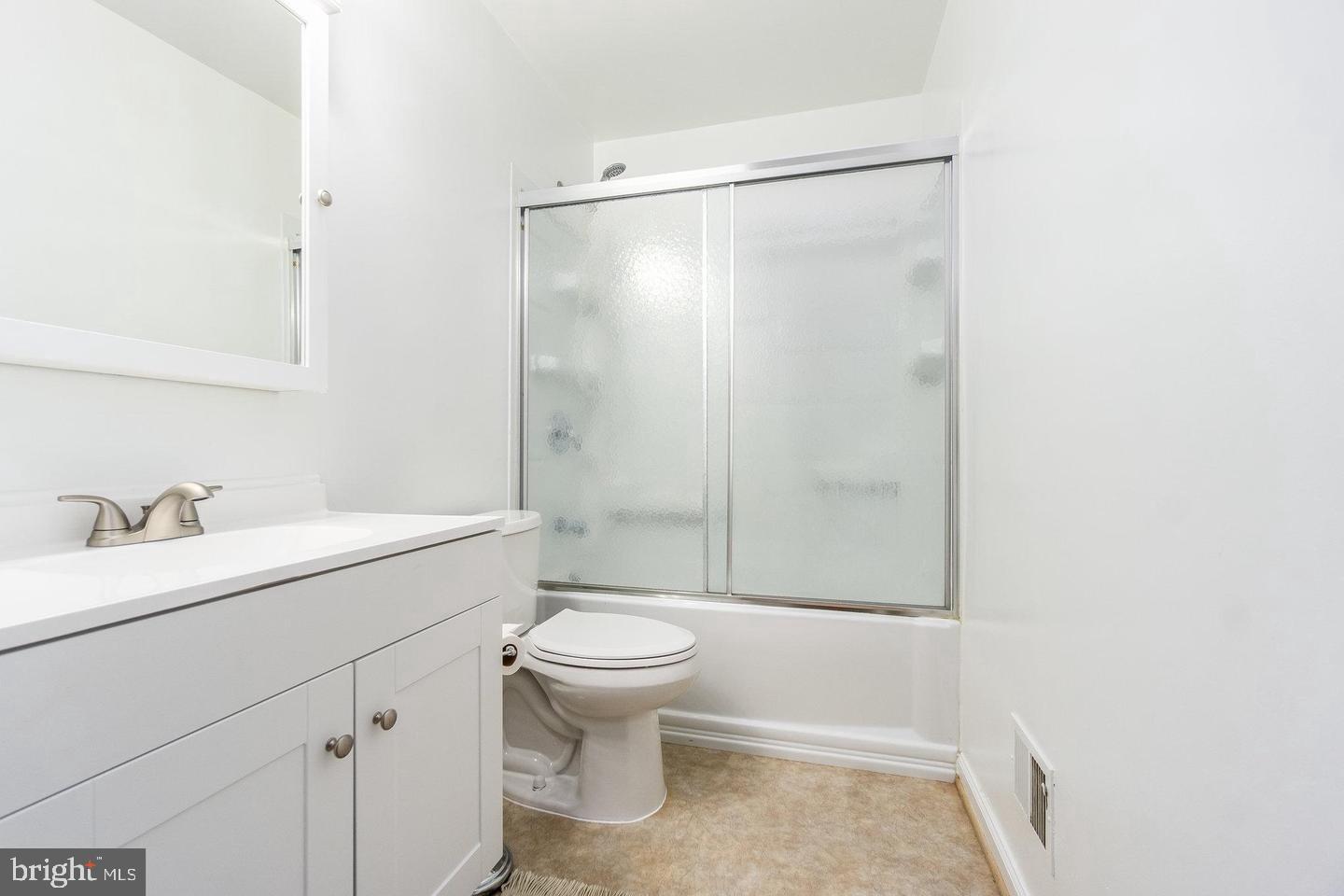 3429 BRADDOCK DR, WOODBRIDGE, Virginia 22193, 3 Bedrooms Bedrooms, ,2 BathroomsBathrooms,Residential,For sale,3429 BRADDOCK DR,VAPW2113322 MLS # VAPW2113322