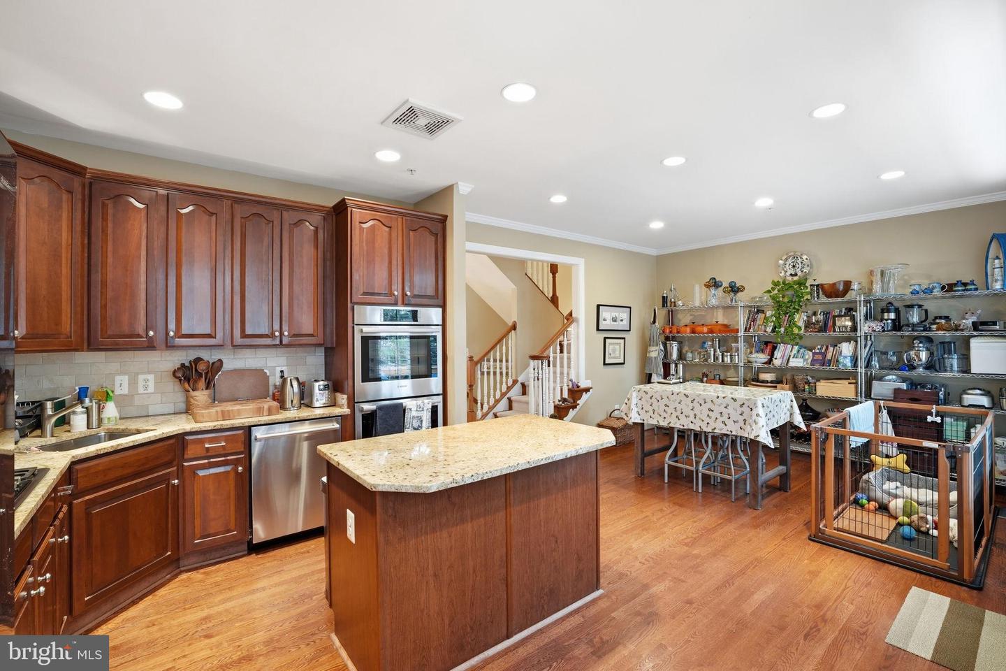 715 HAWKINS WAY, ALEXANDRIA, Virginia 22314, 4 Bedrooms Bedrooms, 9 Rooms Rooms,4 BathroomsBathrooms,Residential,For sale,715 HAWKINS WAY,VAAX2054520 MLS # VAAX2054520