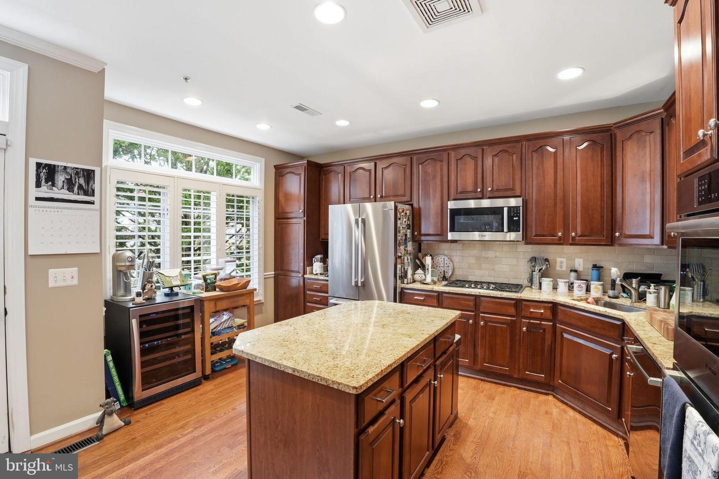 715 HAWKINS WAY, ALEXANDRIA, Virginia 22314, 4 Bedrooms Bedrooms, 9 Rooms Rooms,4 BathroomsBathrooms,Residential,For sale,715 HAWKINS WAY,VAAX2054520 MLS # VAAX2054520