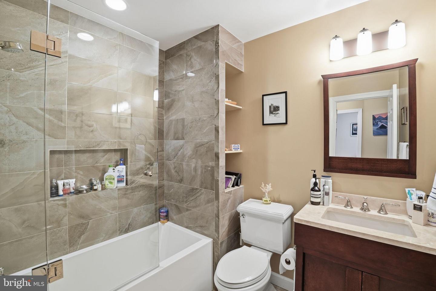 715 HAWKINS WAY, ALEXANDRIA, Virginia 22314, 4 Bedrooms Bedrooms, 9 Rooms Rooms,4 BathroomsBathrooms,Residential,For sale,715 HAWKINS WAY,VAAX2054520 MLS # VAAX2054520