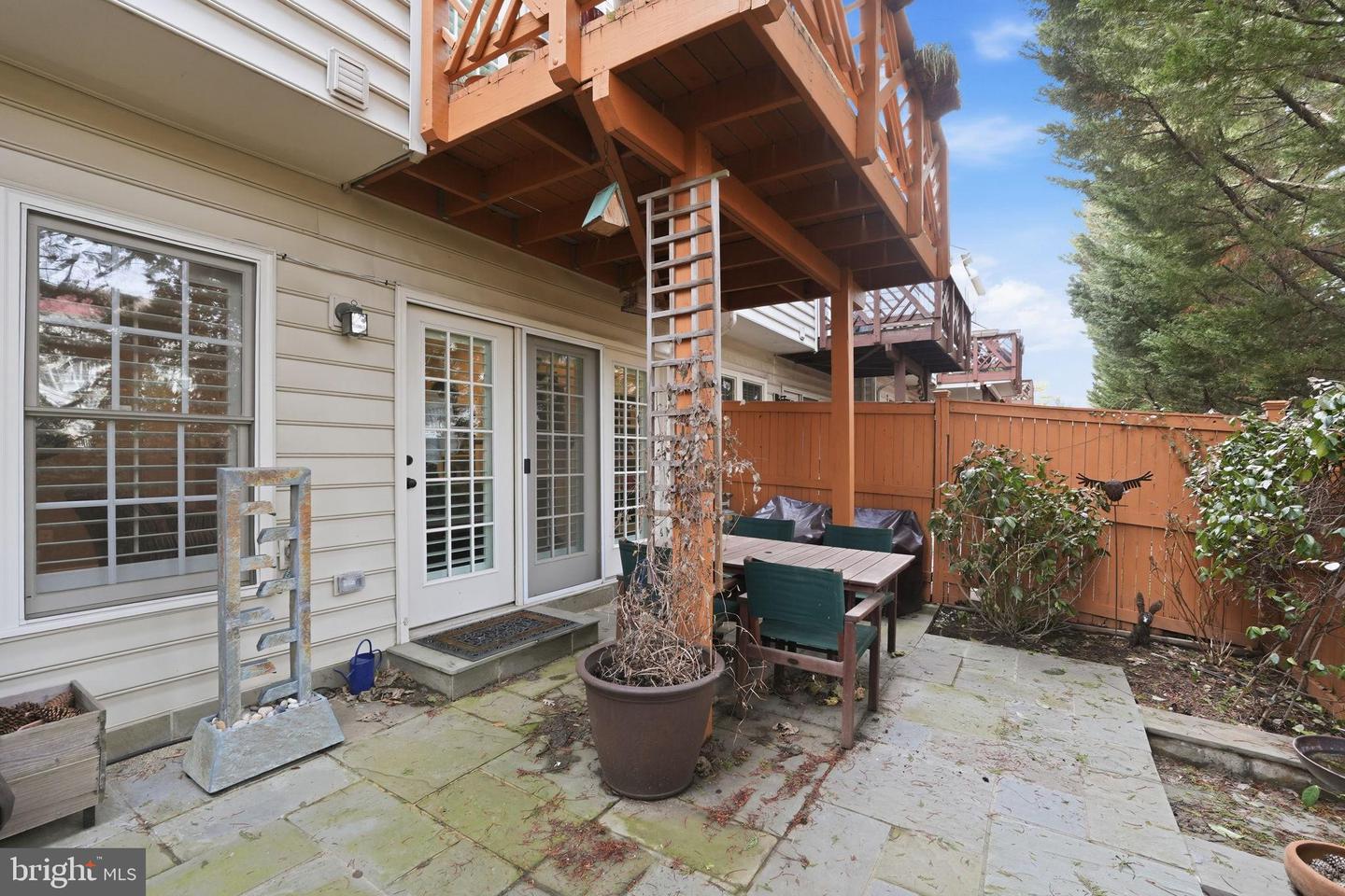 715 HAWKINS WAY, ALEXANDRIA, Virginia 22314, 4 Bedrooms Bedrooms, 9 Rooms Rooms,4 BathroomsBathrooms,Residential,For sale,715 HAWKINS WAY,VAAX2054520 MLS # VAAX2054520