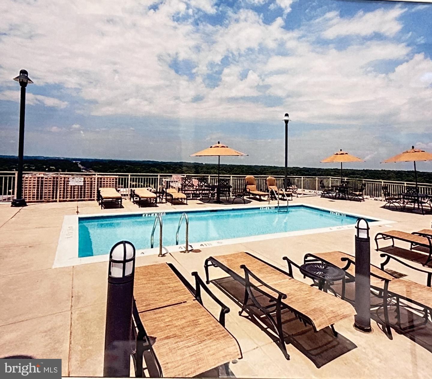 2726 GALLOWS RD #619, VIENNA, Virginia 22180, 2 Bedrooms Bedrooms, ,2 BathroomsBathrooms,Residential,For sale,2726 GALLOWS RD #619,VAFX2292938 MLS # VAFX2292938