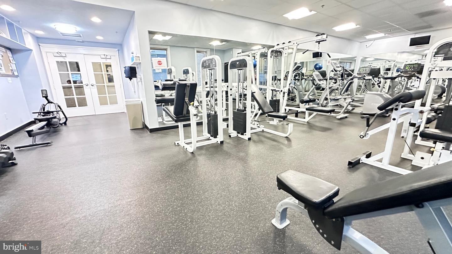 2726 GALLOWS RD #619, VIENNA, Virginia 22180, 2 Bedrooms Bedrooms, ,2 BathroomsBathrooms,Residential,For sale,2726 GALLOWS RD #619,VAFX2292938 MLS # VAFX2292938