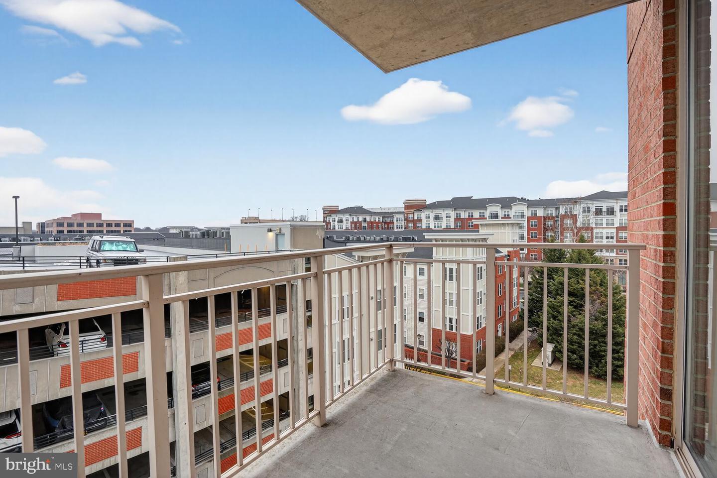 2726 GALLOWS RD #619, VIENNA, Virginia 22180, 2 Bedrooms Bedrooms, ,2 BathroomsBathrooms,Residential,For sale,2726 GALLOWS RD #619,VAFX2292938 MLS # VAFX2292938