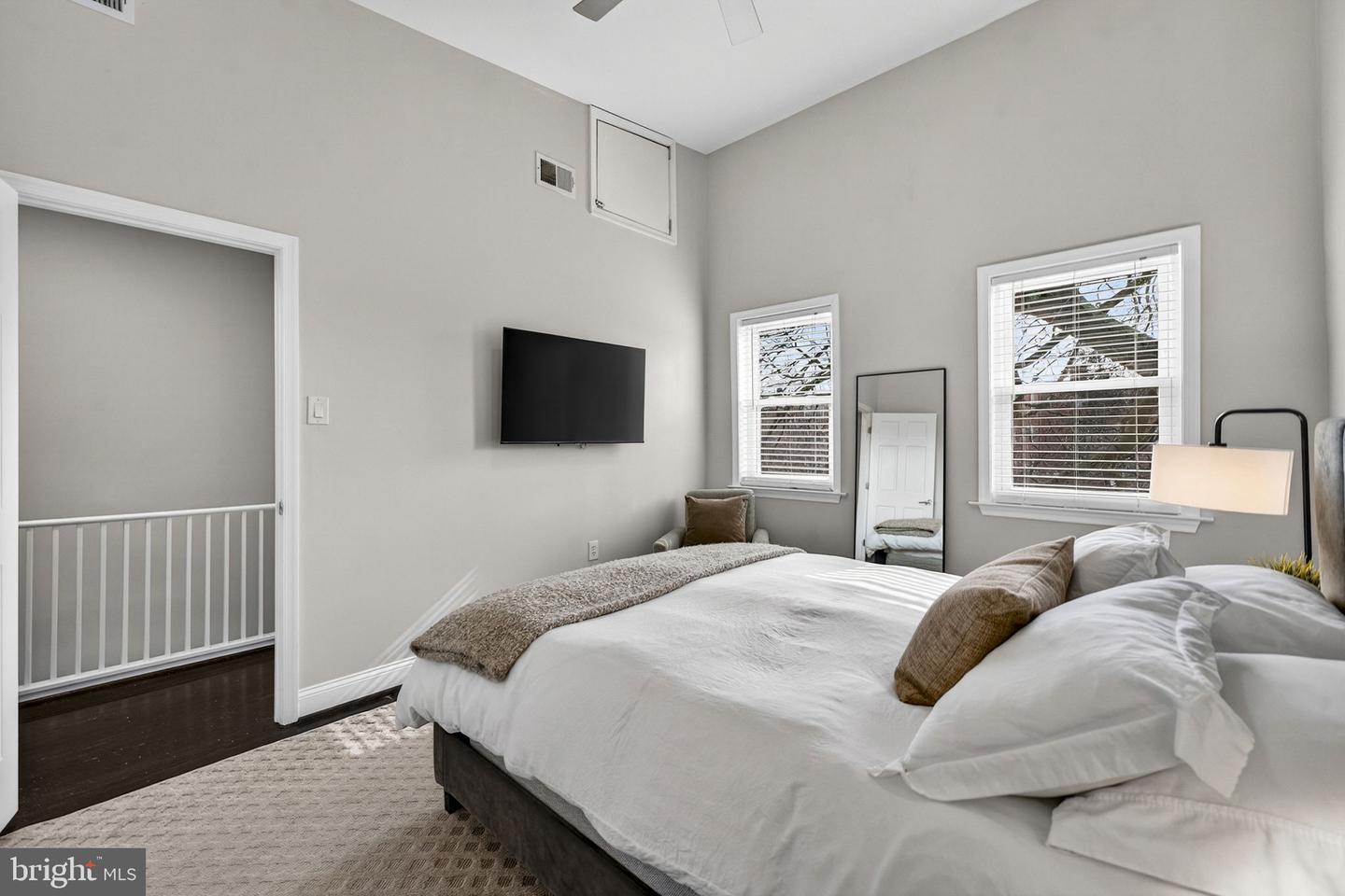 1628 MASSACHUSETTS AVE SE, WASHINGTON, District Of Columbia 20003, 4 Bedrooms Bedrooms, ,2 BathroomsBathrooms,Residential,For sale,1628 MASSACHUSETTS AVE SE,DCDC2247956 MLS # DCDC2247956 1628 MASSACHUSETTS AVE SE, WASHINGTON, District Of Columbia 20003, 4 Bedrooms Bedrooms, ,2 BathroomsBathrooms,Residential,For sale,1628 MASSACHUSETTS AVE SE,DCDC2247956 MLS # DCDC2247956