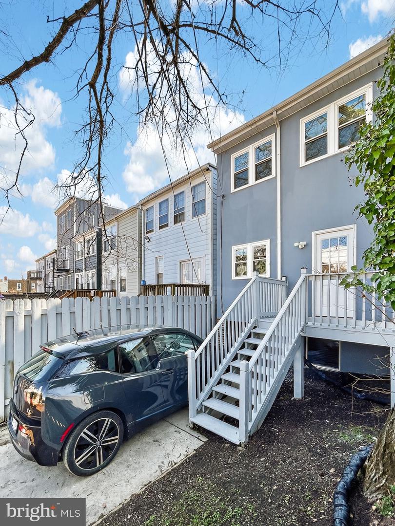 1628 MASSACHUSETTS AVE SE, WASHINGTON, District Of Columbia 20003, 4 Bedrooms Bedrooms, ,2 BathroomsBathrooms,Residential,For sale,1628 MASSACHUSETTS AVE SE,DCDC2247956 MLS # DCDC2247956 1628 MASSACHUSETTS AVE SE, WASHINGTON, District Of Columbia 20003, 4 Bedrooms Bedrooms, ,2 BathroomsBathrooms,Residential,For sale,1628 MASSACHUSETTS AVE SE,DCDC2247956 MLS # DCDC2247956