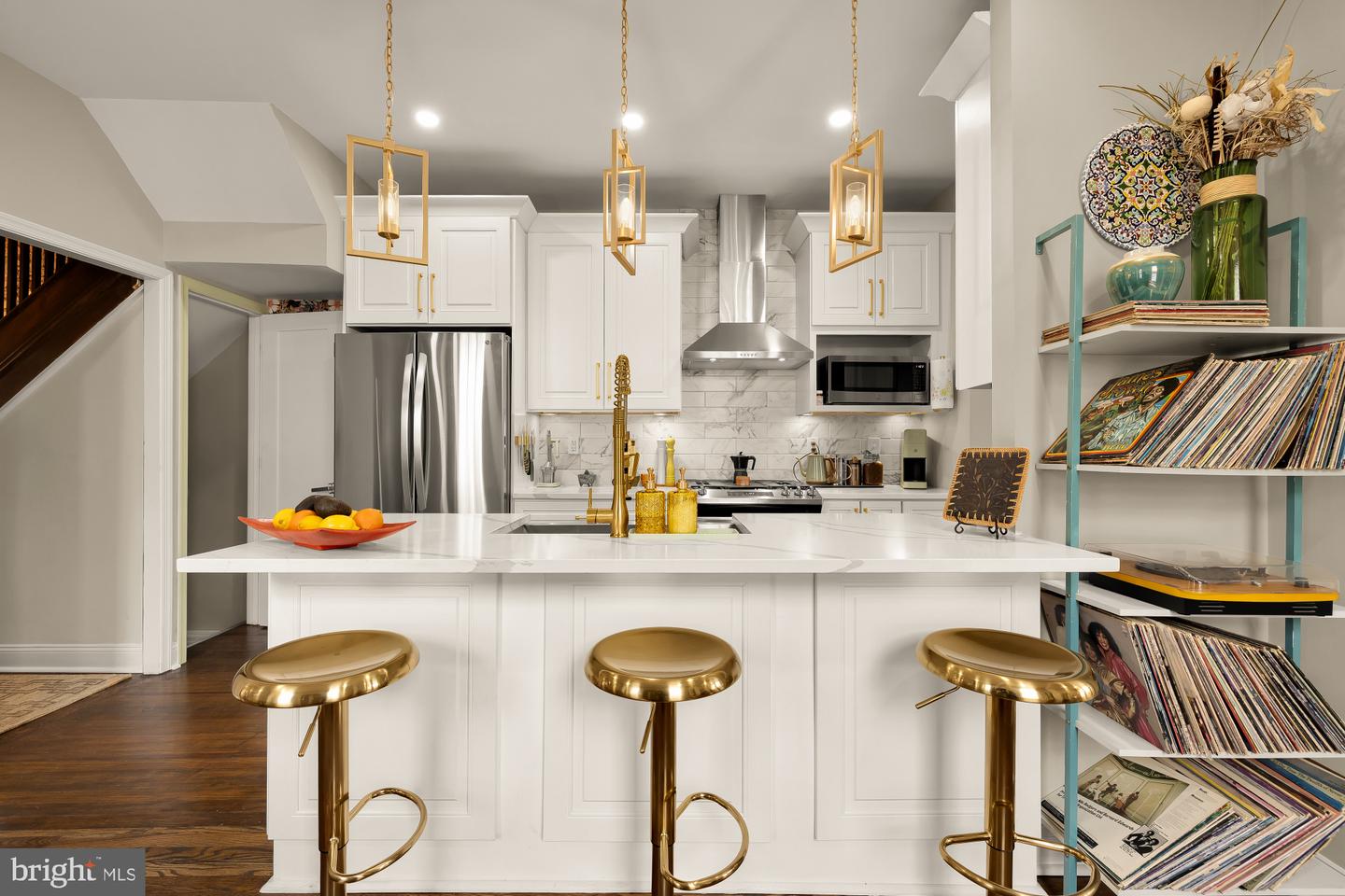 2124 NORTH CAPITOL ST NW, WASHINGTON, District Of Columbia 20002, 4 Bedrooms Bedrooms, ,2 BathroomsBathrooms,Residential,For sale,2124 NORTH CAPITOL ST NW,DCDC2247988 MLS # DCDC2247988