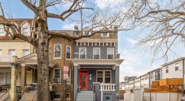 2124 NORTH CAPITOL ST NW, WASHINGTON, District Of Columbia 20002, 4 Bedrooms Bedrooms, ,2 BathroomsBathrooms,Residential,For sale,2124 NORTH CAPITOL ST NW,DCDC2247988 MLS # DCDC2247988