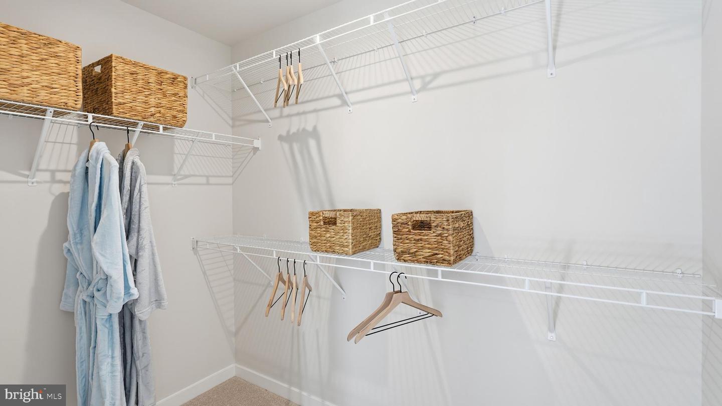 17399 WALNUT GROVE WAY, DUMFRIES, Virginia 22026, 3 Bedrooms Bedrooms, ,2 BathroomsBathrooms,Residential,For sale,17399 WALNUT GROVE WAY,VAPW2113368 MLS # VAPW2113368