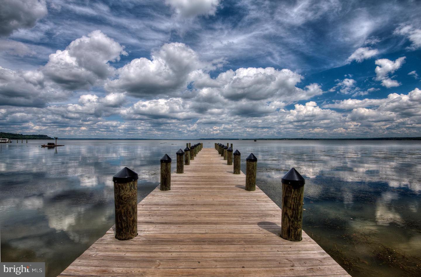 17399 WALNUT GROVE WAY, DUMFRIES, Virginia 22026, 3 Bedrooms Bedrooms, ,2 BathroomsBathrooms,Residential,For sale,17399 WALNUT GROVE WAY,VAPW2113368 MLS # VAPW2113368