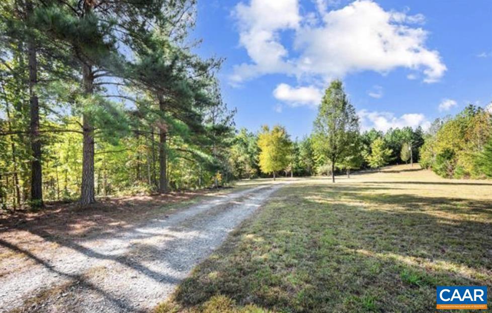 10239 HOWARDSVILLE RD, HOWARDSVILLE, Virginia 24562, 2 Bedrooms Bedrooms, ,1 BathroomBathrooms,Residential,For sale,10239 HOWARDSVILLE RD,673720 MLS # 673720