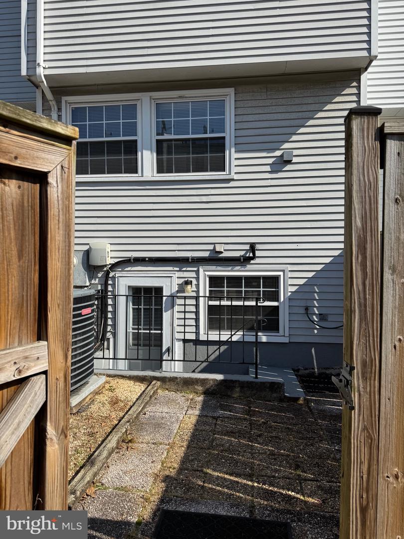 2832 NEW PROVIDENCE CT, FALLS CHURCH, Virginia 22042, 3 Bedrooms Bedrooms, ,2 BathroomsBathrooms,Residential,For sale,2832 NEW PROVIDENCE CT,VAFX2292986 MLS # VAFX2292986