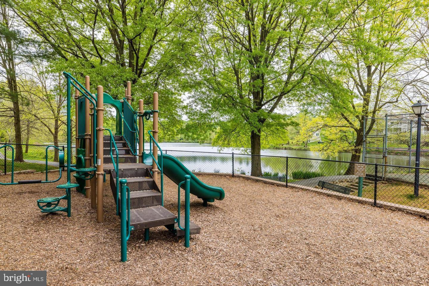 2832 NEW PROVIDENCE CT, FALLS CHURCH, Virginia 22042, 3 Bedrooms Bedrooms, ,2 BathroomsBathrooms,Residential,For sale,2832 NEW PROVIDENCE CT,VAFX2292986 MLS # VAFX2292986