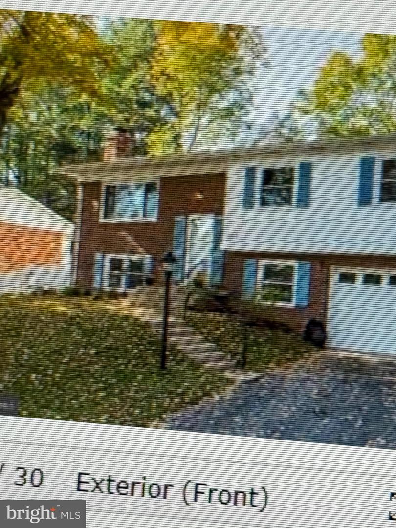 13818 GILBERT RD, WOODBRIDGE, Virginia 22193, 4 Bedrooms Bedrooms, ,2 BathroomsBathrooms,Residential,For sale,13818 GILBERT RD,VAPW2113378 MLS # VAPW2113378