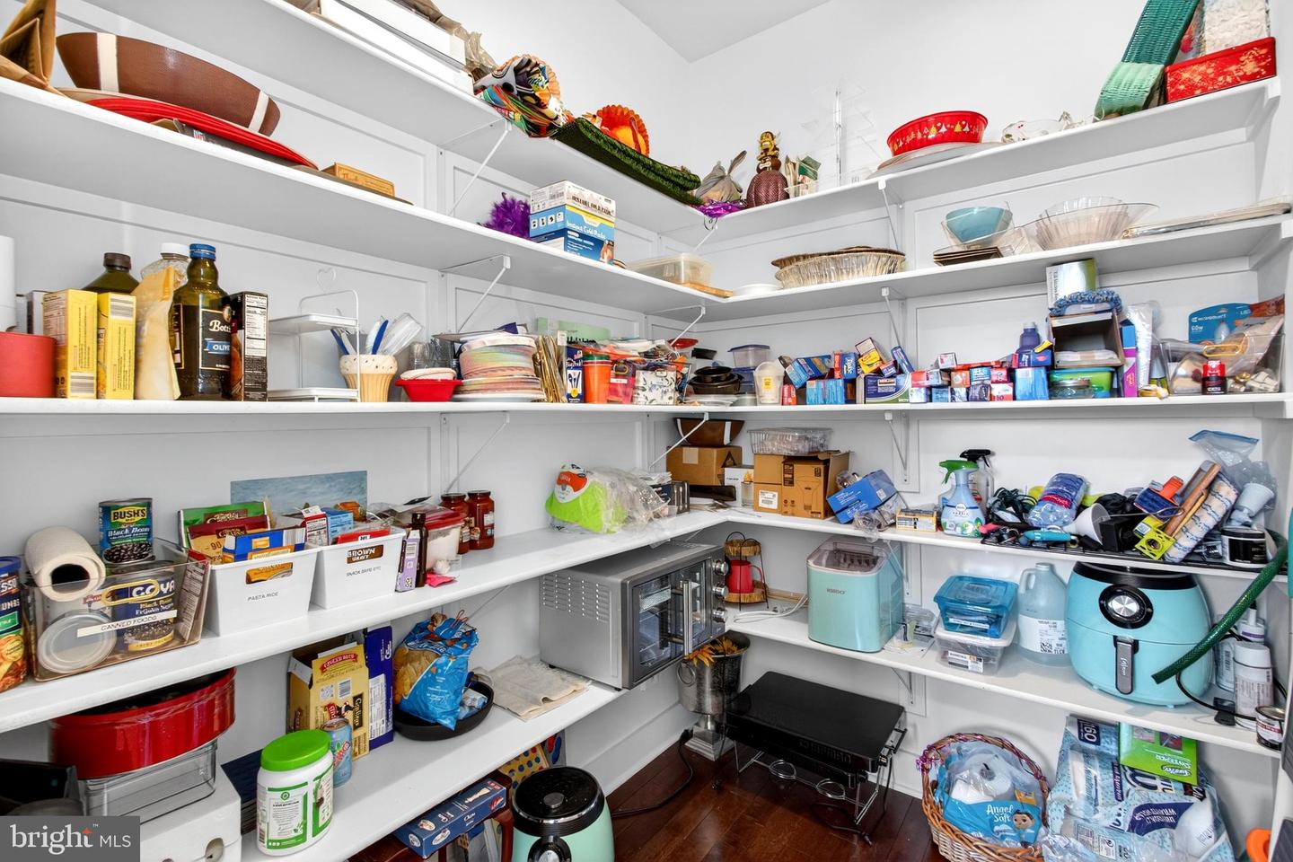 7726 SCHELHORN RD, ALEXANDRIA, Virginia 22306, 5 Bedrooms Bedrooms, ,5 BathroomsBathrooms,Residential,For sale,7726 SCHELHORN RD,VAFX2292998 MLS # VAFX2292998 7726 SCHELHORN RD, ALEXANDRIA, Virginia 22306, 5 Bedrooms Bedrooms, ,5 BathroomsBathrooms,Residential,For sale,7726 SCHELHORN RD,VAFX2292998 MLS # VAFX2292998